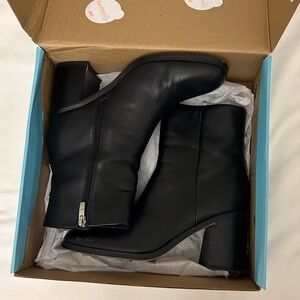 Marc Fisher Black Leather Booties | 9.5